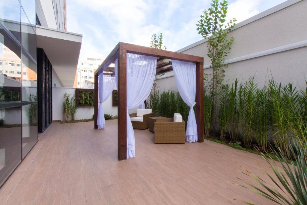 609-Apartamento Encantador, Com 1 Vaga De Garagem, Todo Mobiliado E Decorado, Edificio Com Academia, Lavanderia, Excelente Localizacao No Reboucas, Proximo Ao Batel E Centro Curitiba Exterior foto