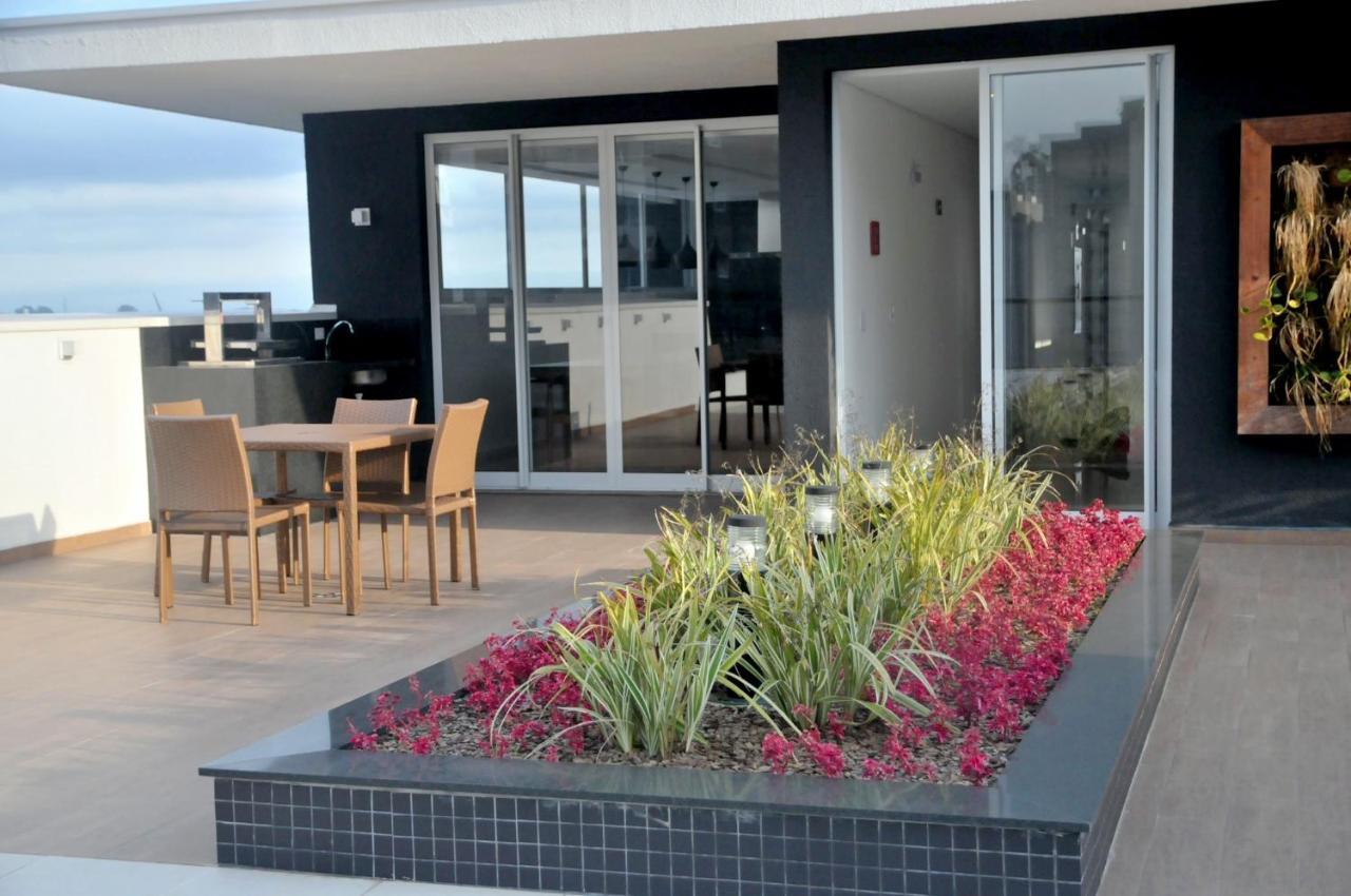 609-Apartamento Encantador, Com 1 Vaga De Garagem, Todo Mobiliado E Decorado, Edificio Com Academia, Lavanderia, Excelente Localizacao No Reboucas, Proximo Ao Batel E Centro Curitiba Exterior foto